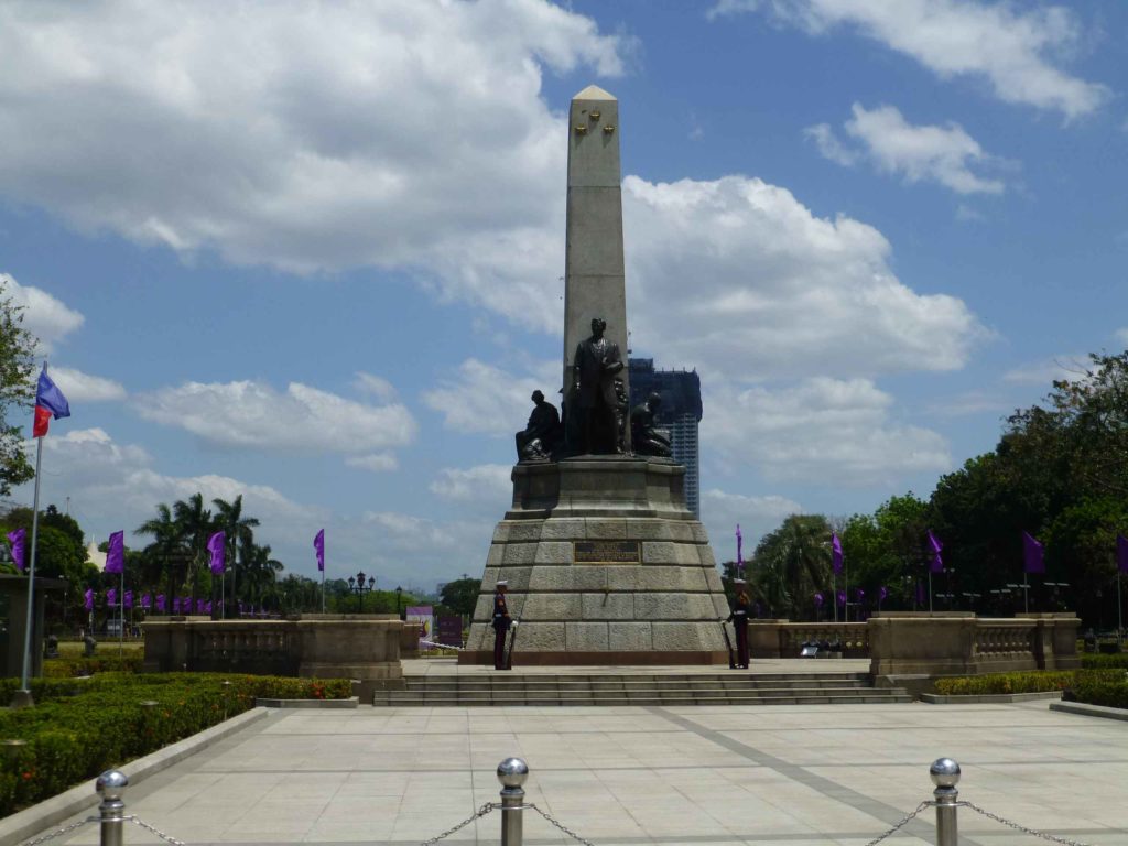 Памятник Хосе Ризалю